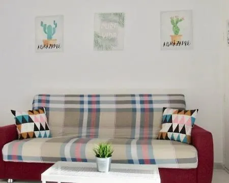 Pool And Cool - San Valentin Apartment