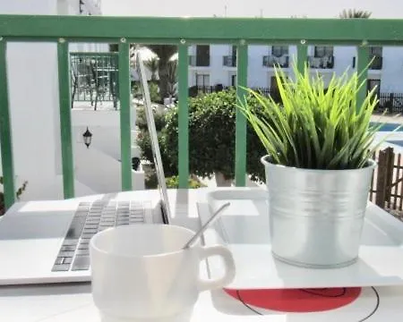Pool And Cool - San Valentin Apartment *
