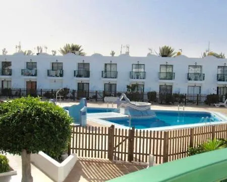 Pool And Cool - San Valentin Apartment